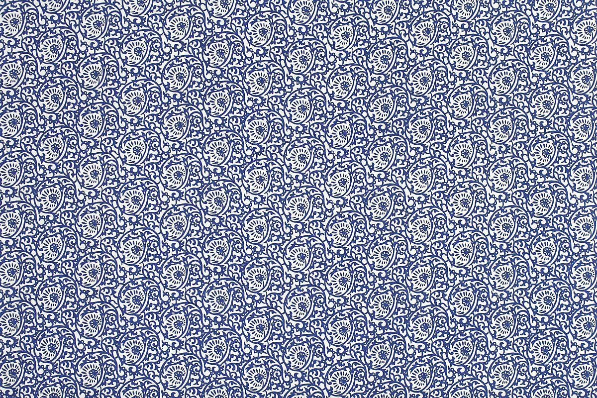 SCROLL PAISLEY - Majolica (Delft)http://www.raoultextiles.com/traderimages/designs/313B18.jpg